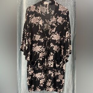 Spiritual Gangster Black and White Floral Kimono